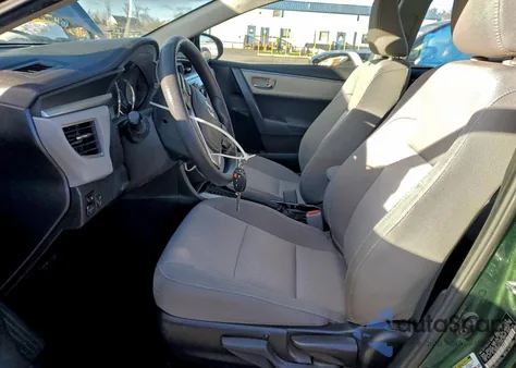 2015 Toyota Corolla L z USA, uszkodzony, nr VIN 2T1BURHE1FC348132